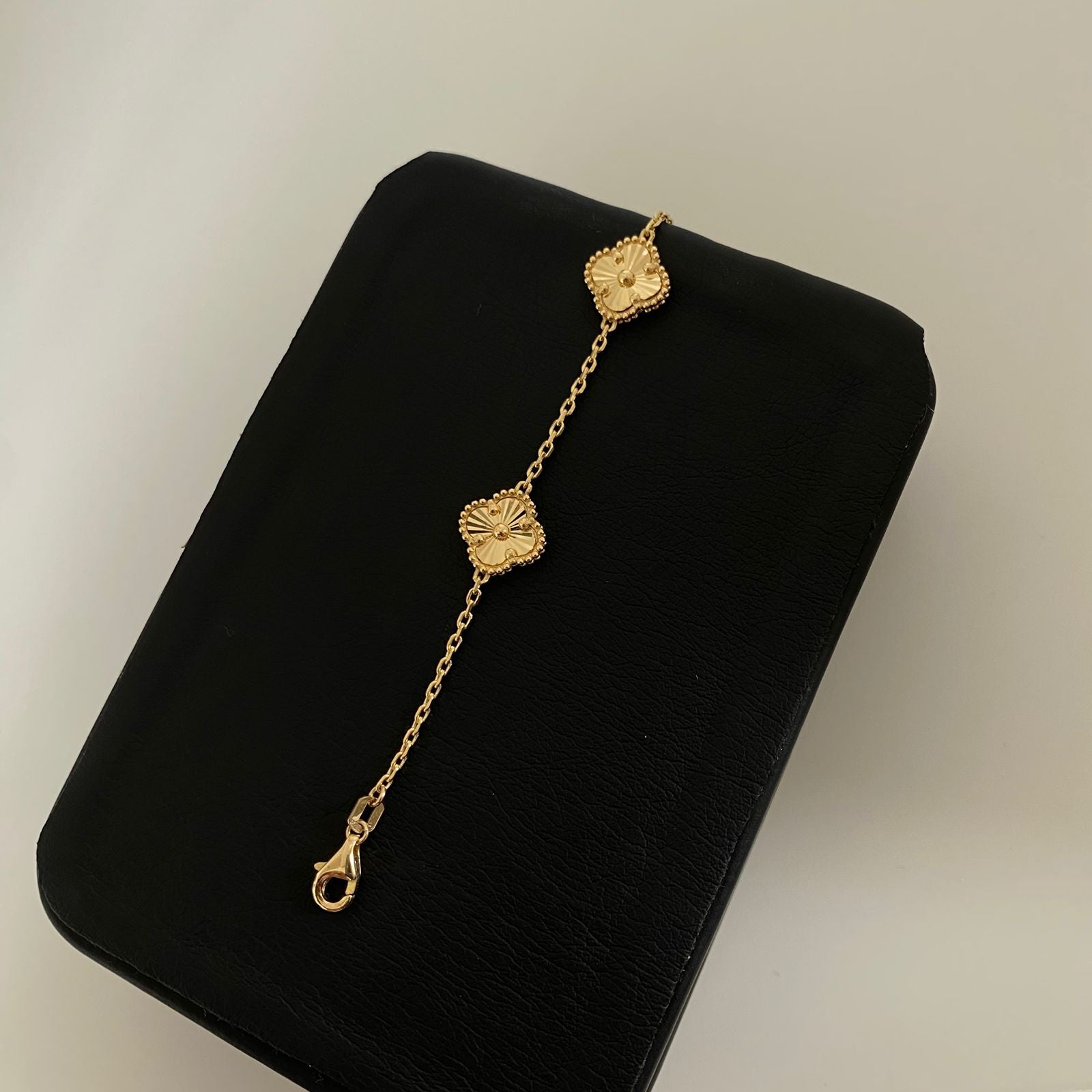 Pulso It trebol diamantado graduable Oro amarillo 18k +4 / 5,2 Gr / 10 mm / 17 Cm